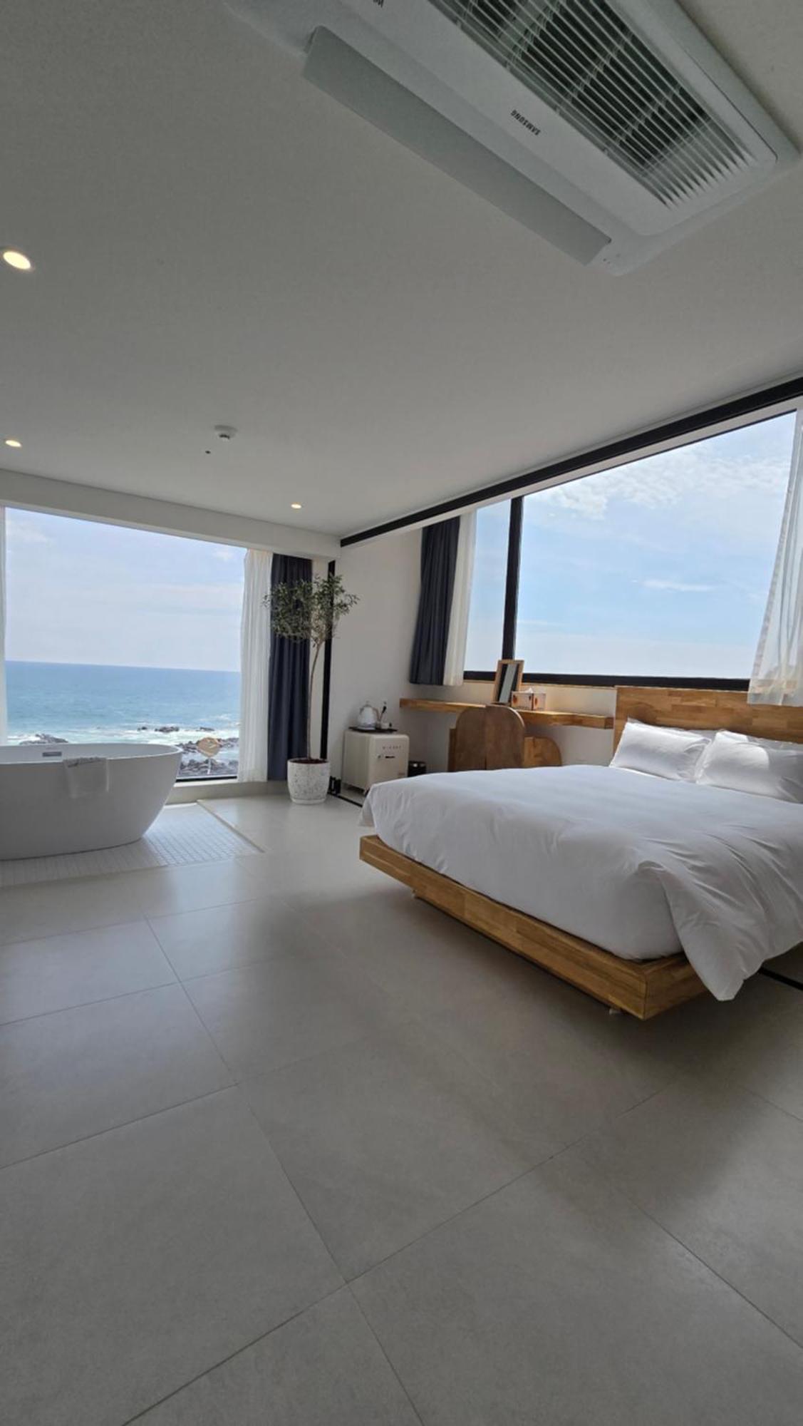 Hygge Hotel ซอกวีโพ ภายนอก รูปภาพ